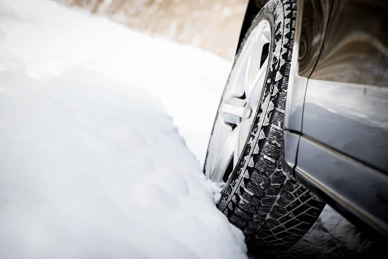 Lire la suite à propos de l’article Comment bien choisir vos pneus pour votre confort de conduite ?